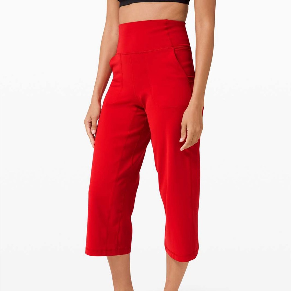 Red Wide-Leg Cropped Pants